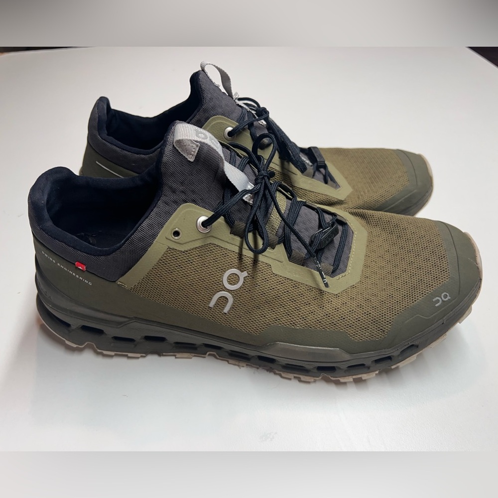 On Running shoes size 11